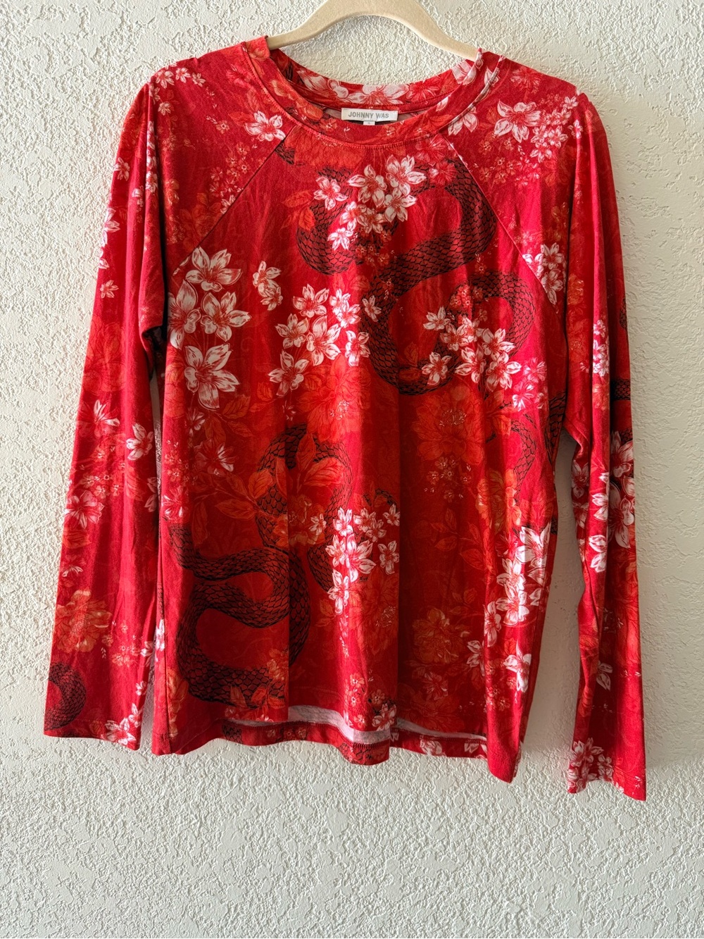 JOHNNY WAS Red Sylvie Raglan Red Floral Serpent Print Long Sleeve Sleep Top Sz S